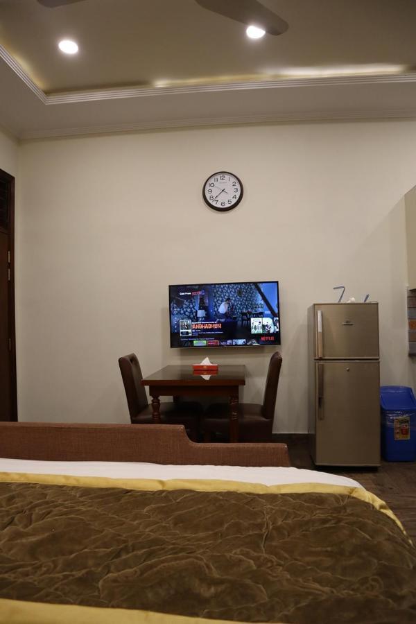 Hayyat Luxury Hotel Suites Lahore Ngoại thất bức ảnh