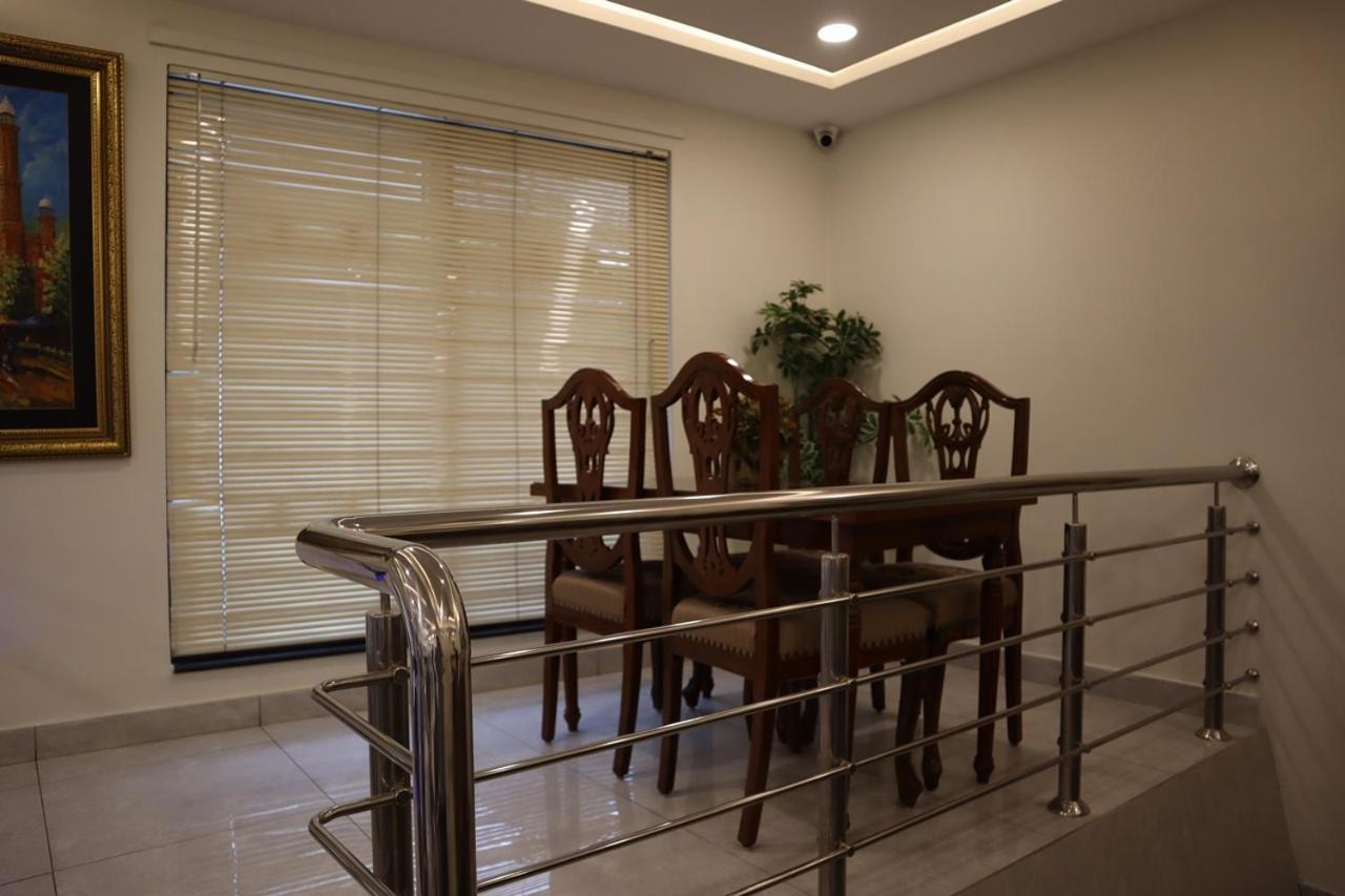 Hayyat Luxury Hotel Suites Lahore Ngoại thất bức ảnh
