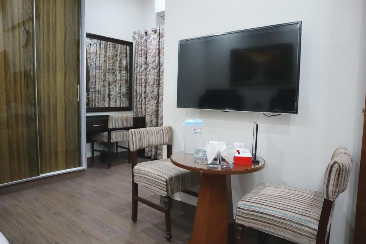 Hayyat Luxury Hotel Suites Lahore Ngoại thất bức ảnh