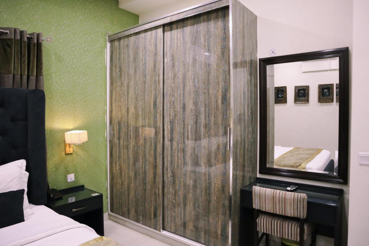 Hayyat Luxury Hotel Suites Lahore Ngoại thất bức ảnh