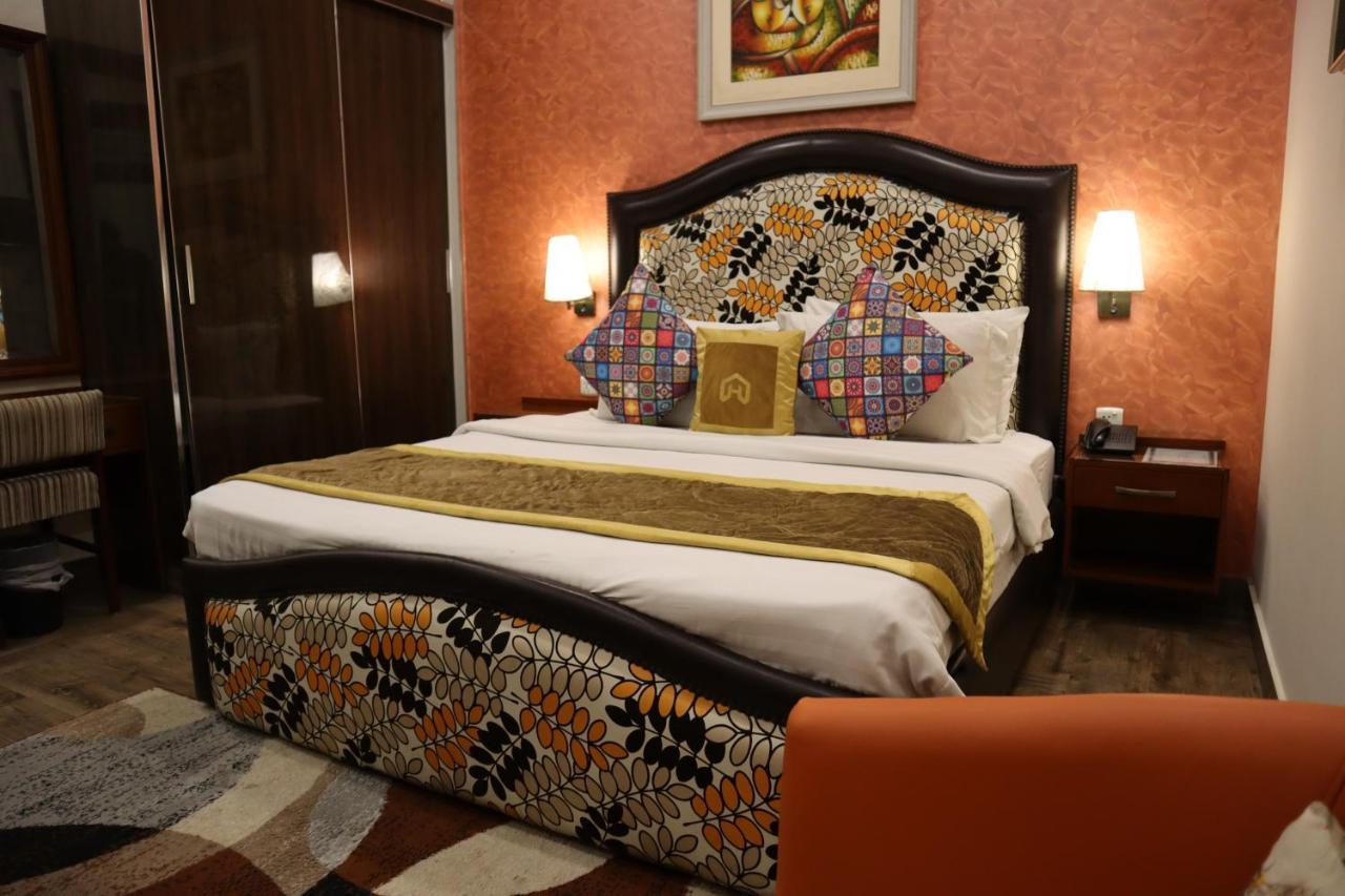Hayyat Luxury Hotel Suites Lahore Ngoại thất bức ảnh